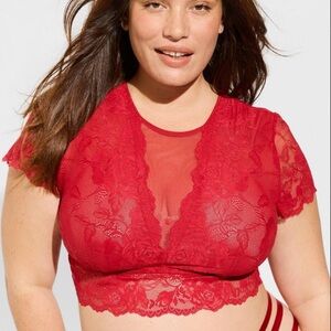 TORRID FLORAL LACE SHORT SLEEVE BRA TOP JESTER RED SIZE 2